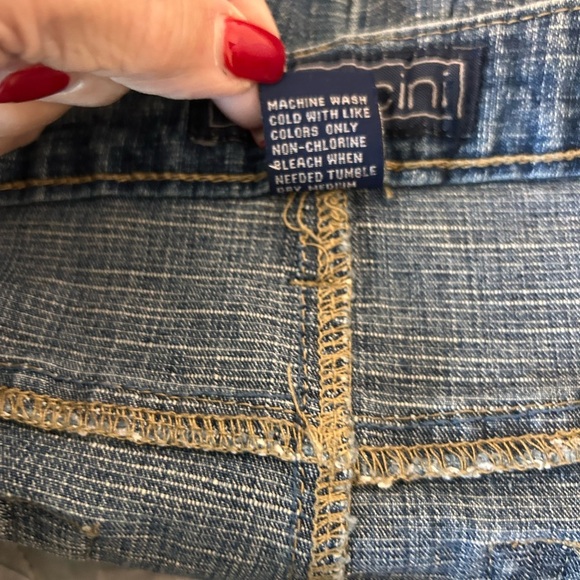 NWOT Baccini Maxi Raw Hem Women’s Jean Skirt w Pockets

Size 8

NWOT - Picture 9 of 9